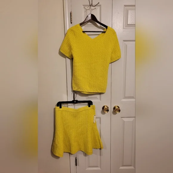 Anthropologie Maeve Colorblocked Knit Mini Skirt Set, Yellow, Large - Picture 2 of 5
